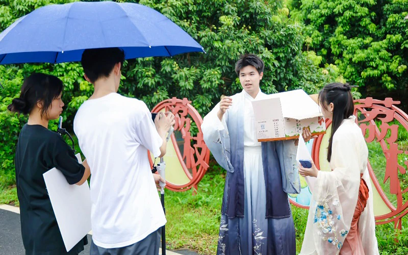 華為攜手廣東聯通舉辦荔枝直播活動